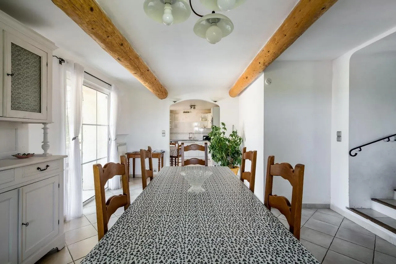 Villa Charmante A La Tour-D'Aigues Avec Piscine Privee